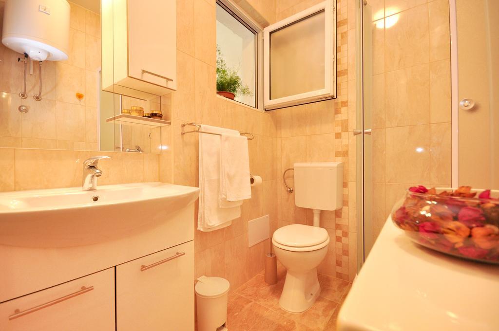 Downtown Apartment Durdica Split Buitenkant foto