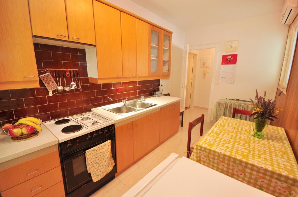 Downtown Apartment Durdica Split Buitenkant foto