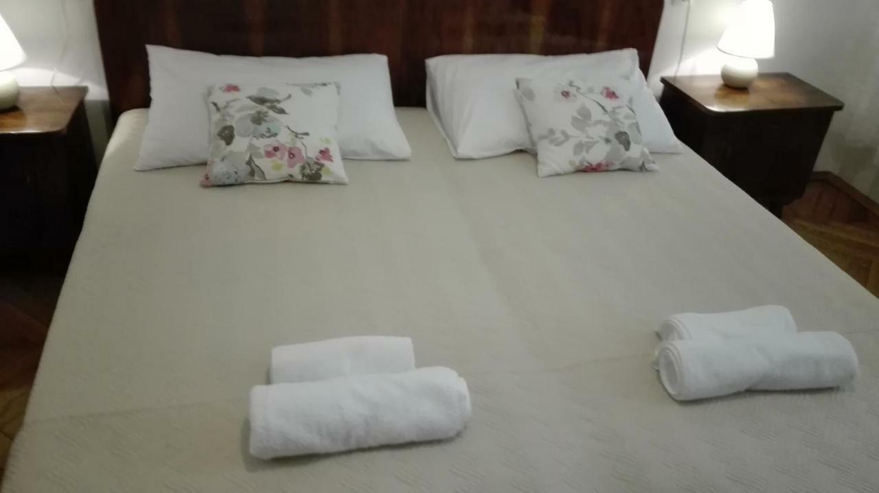Downtown Apartment Durdica Split Buitenkant foto